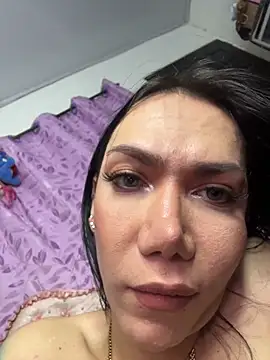 צ'אט XXX בשידור חי של hellendollxxx