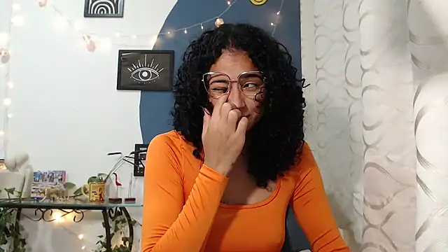 Chat XXX ao vivo de Aria_Fenice