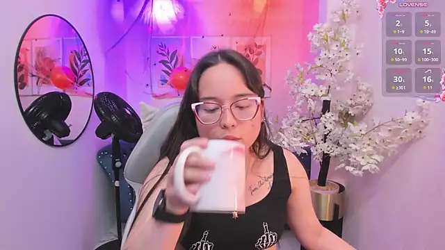 Shady_bug Live XXX-Chat