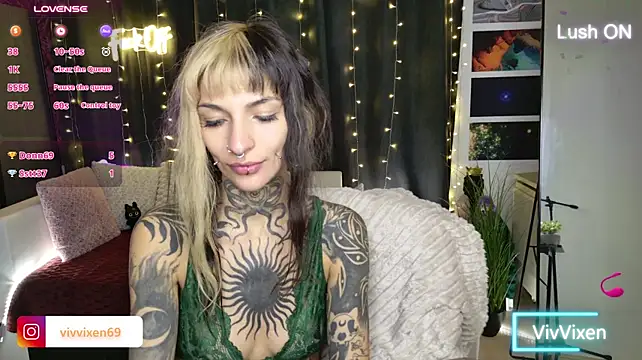 Živý XXX chat VivVixen