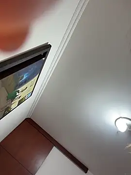 _Abril-Office1 – Live XXX-chat
