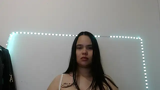 nicolle_jeniferのライブXXXチャット