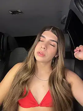 Alyson-fire élő XXX-chatje