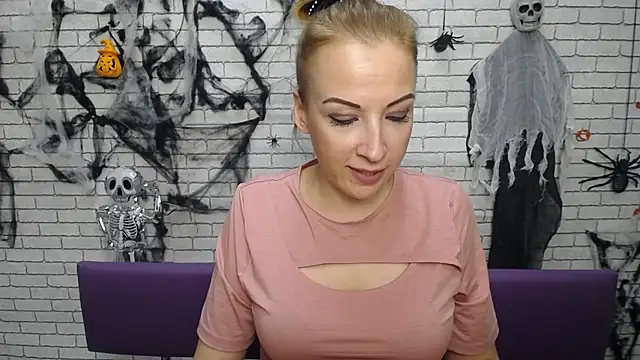 Chat XXX en directo de ElizabethSho