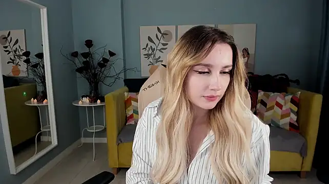 Chat +18 de LanaLoon ao vivo