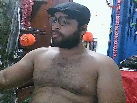 Bearmachin Live XXX-Chat