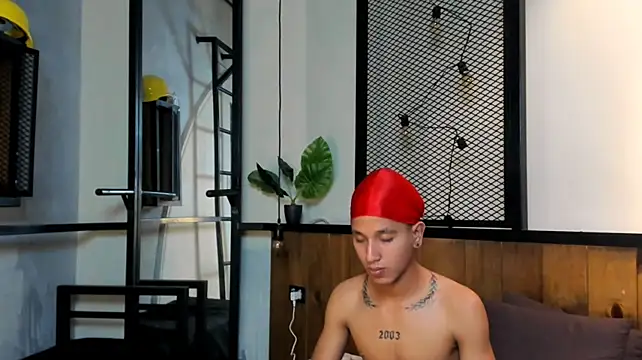 XXX chat uživo modela ArisStonne