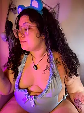Chat XXX en directo de CurlyMilf_Vannexxxa