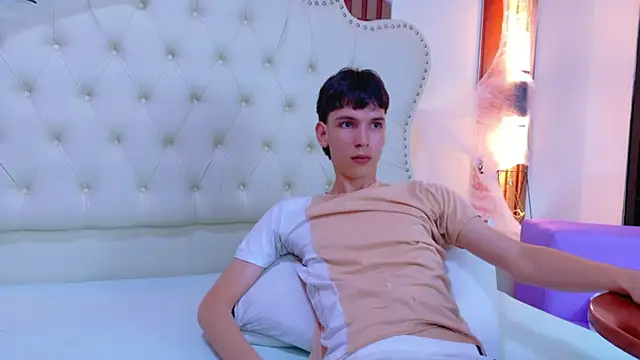 AbyssGazeのライブXXXチャット