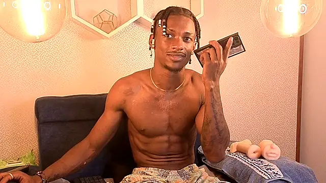 Charliedamn élő XXX-chatje