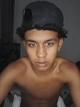 YourCaramelBoy Live XXX-chat