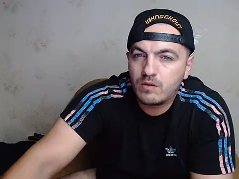 MasterTaylor élő XXX-chatje