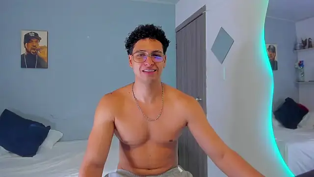 Kris_Khalifa69 Chat XXX live