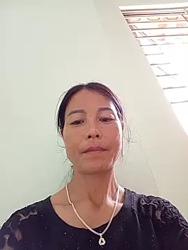 XXX chat uživo modela Lily-ly