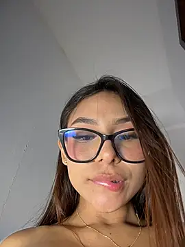 Chat XXX ao vivo de amira_cute2