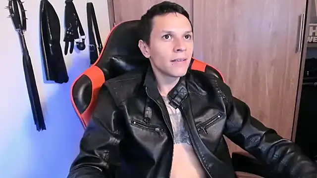 Chatroom XXX en direct de Masterdave7