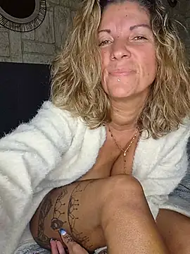 Dreamlove1 Adlı Modelin Canlı XXX Sohbeti