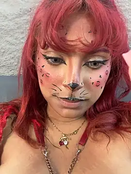 Chat +18 de GiaRedd ao vivo