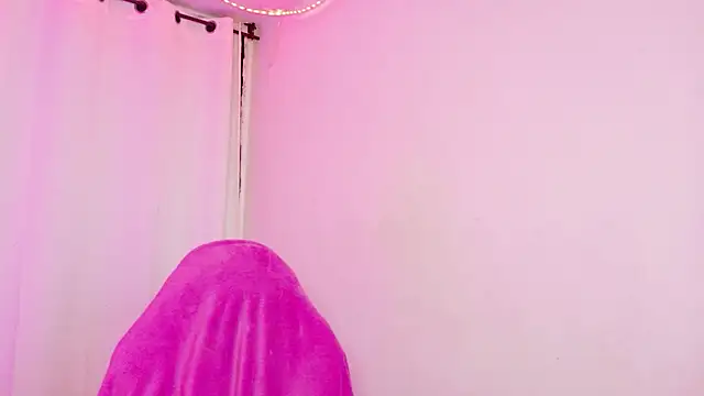 Sachi_Meow Adlı Modelin Canlı XXX Sohbeti