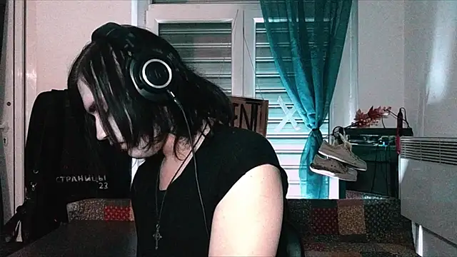 sademobeer's Live XXX Chat