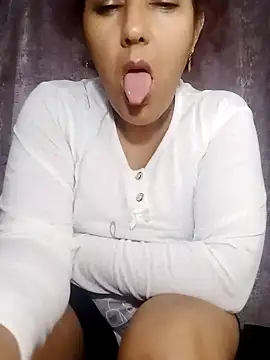 הופעת וובקאם של Zoughaxx