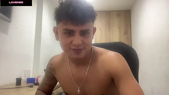 Chat XXX en directo de bob_petersonn