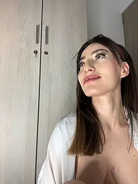 IAmNobodyXXX's Live XXX Chat