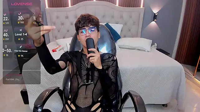 Tommy18__ 网络视讯表演