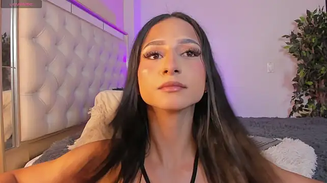 Chat XXX en directo de Miss_isaa_X
