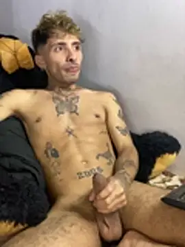 Chat XXX en directo de Artpol_nex