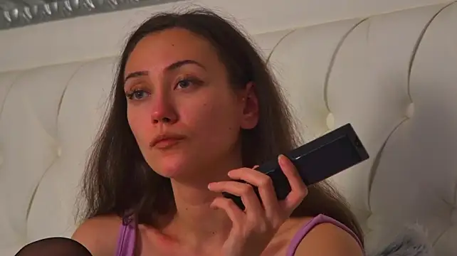 AliceMunro Adlı Modelin Canlı XXX Sohbeti