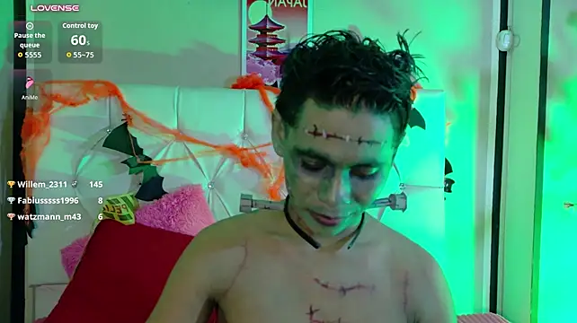 Ethan_Westtn Webbikameraesitys