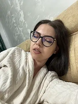 Chat XXX en directo de KaylaLewyss