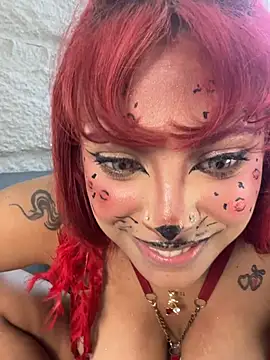 Chat XXX en directo de GiaRedd