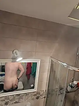 Czat XXX na żywo – Adam19cmBrunet