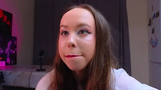 Czat XXX na żywo – pixiAlise
