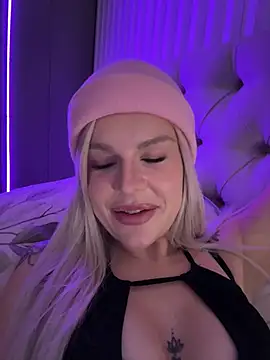 RubyLunaan Live XXX chat