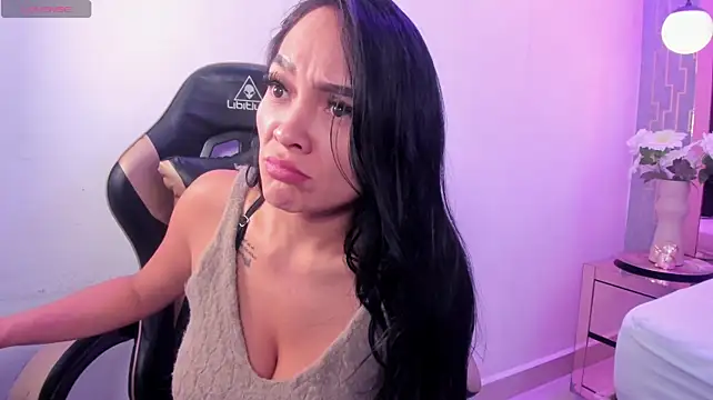 Chat XXX ao vivo de martinaa_roberts