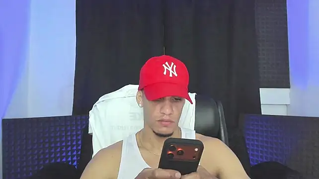 jhonnysnow17 Шоу с уебкамера