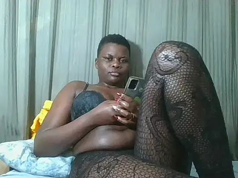 Chat +18 de Ebonysandree ao vivo