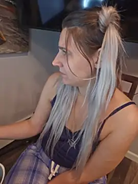 Chat XXX ao vivo de ScarletsWeb