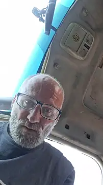 הופעת וובקאם של FloppyPickle4u