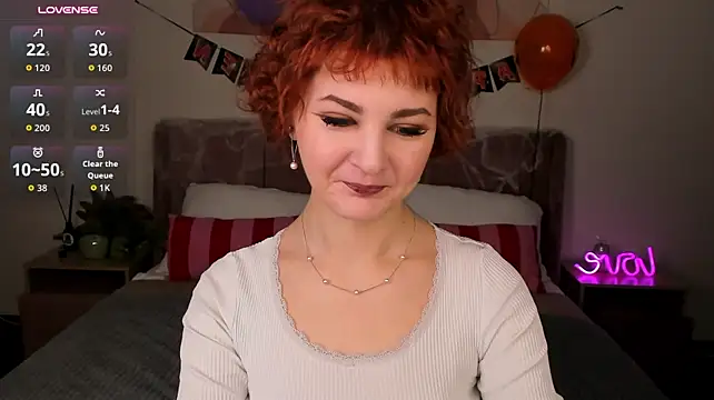 Kira__Fluffy's Live XXX Chat