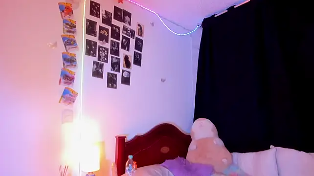 AleaurarashiiのライブXXXチャット