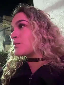 Chat XXX ao vivo de Sara_smiiith211