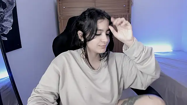 lizzy-c-e-e Live XXX-Chat
