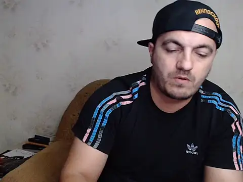 MasterTaylor élő XXX-chatje
