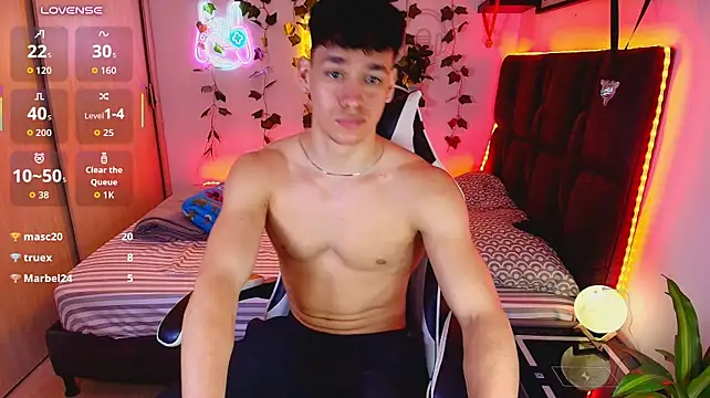 Czat XXX na żywo – Luke_Muscle