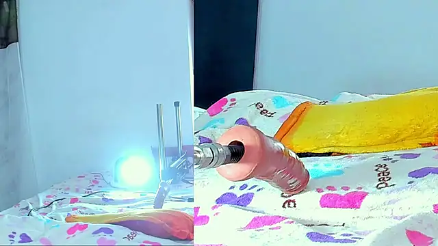 Chat XXX en directo de Deboraaa_