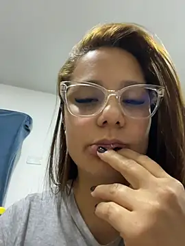 Chat XXX en directo de MelissaPrettyMilf